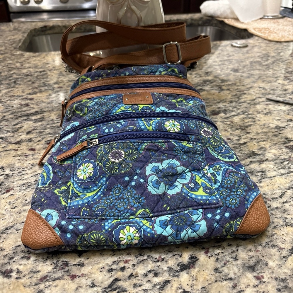 Stone Mountain Accessories Floral Quilted Bag - Blue and Tan